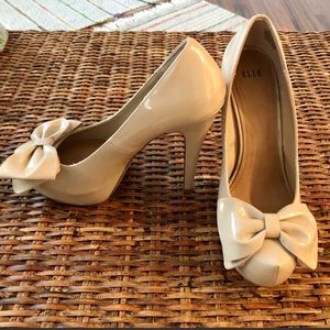 Elle | Shoes | Elle Nude Bow Stilettos | Poshmark